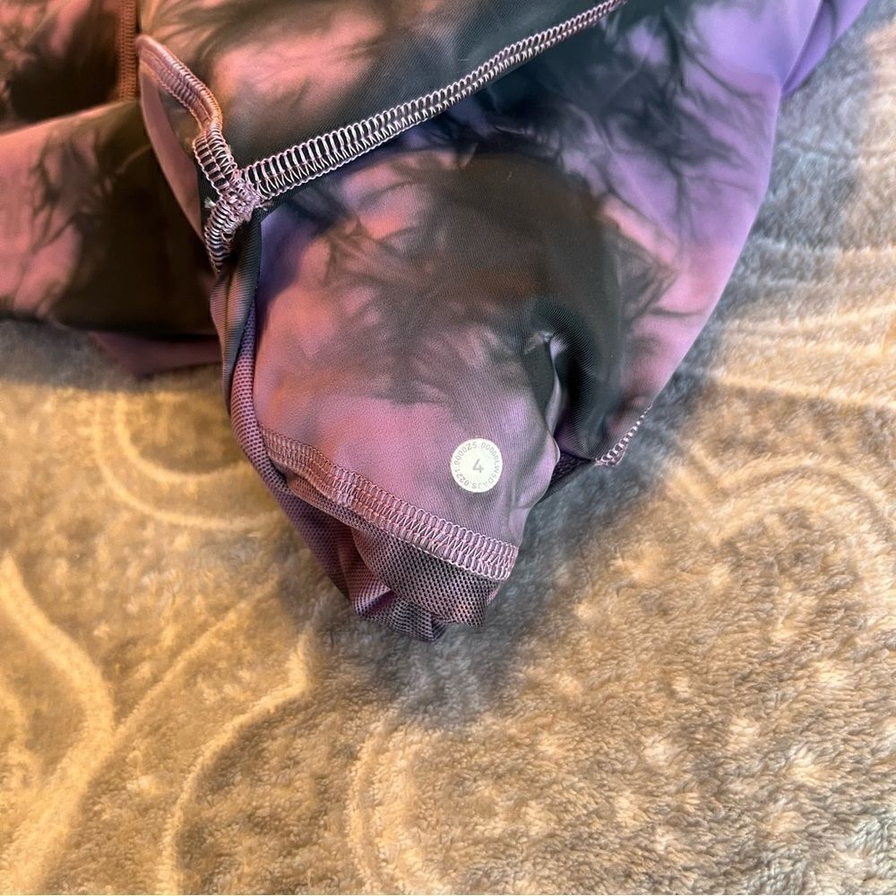 Lululemon Power Thru High-Rise Tight 25"
Over Tie Dye Wisteria Purple - Picture 7 of 7